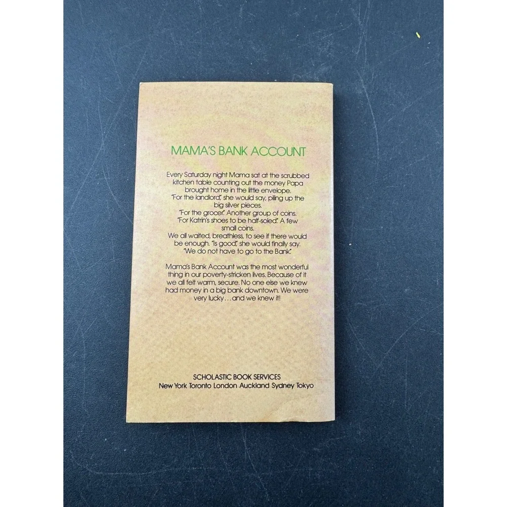 Mamas Bank Account by Kathryn Forbes 1974 Scholastic‎ Book Services Paperback